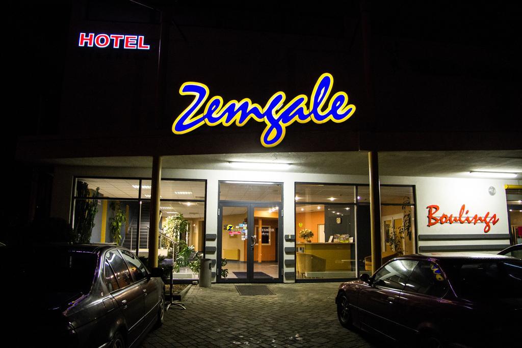 Zemgale Hotel Jelgava Kültér fotó