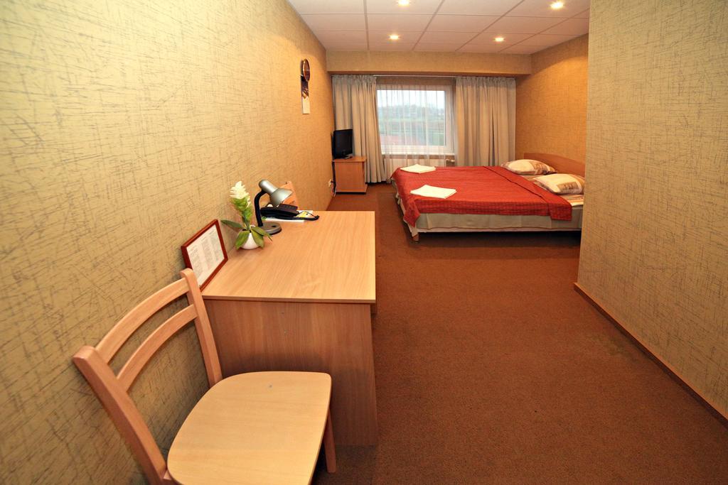 Zemgale Hotel Jelgava Kültér fotó